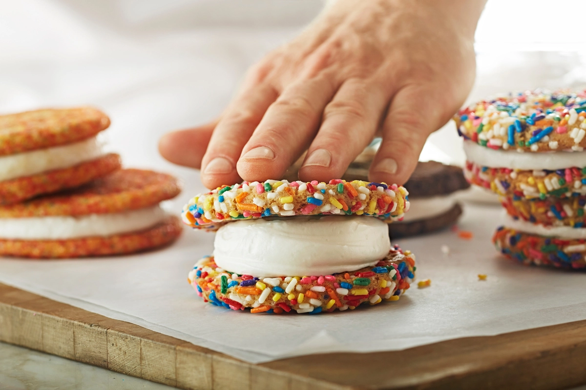 COOKIES & CREAM 2袋セット Deluxe Double Doozie™ Kit - Assorted Cookies - Great American Cookies